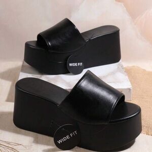 Wide Fit Black Platform Slide Sandals